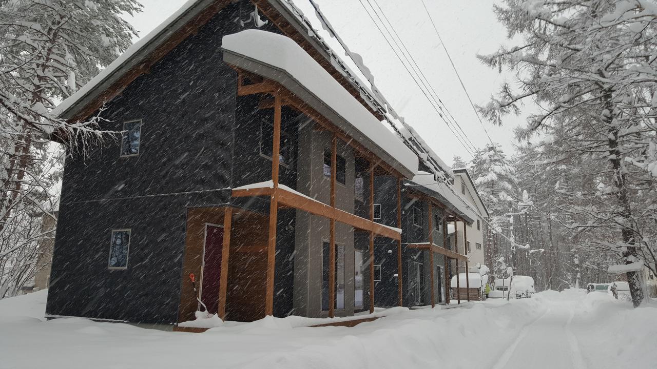 Kitsune Cottages Hakuba Bagian luar foto