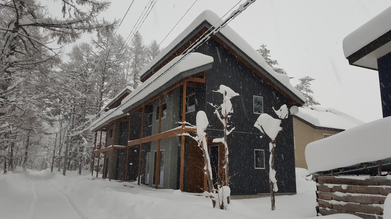 Kitsune Cottages Hakuba Bagian luar foto